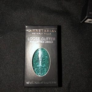 Anastasia Glitters